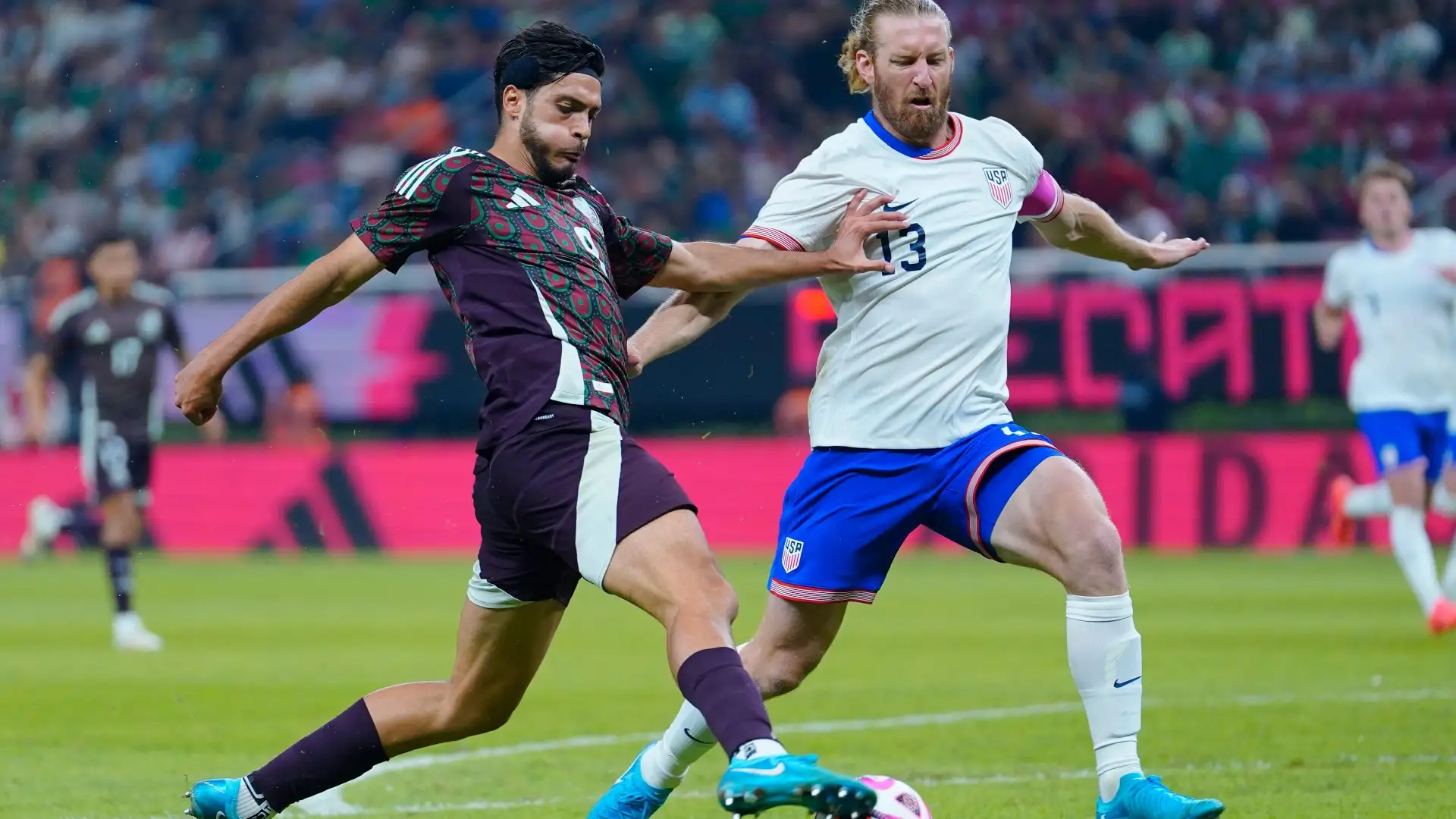 Dự đoán bóng đá Mỹ vs Mexico
